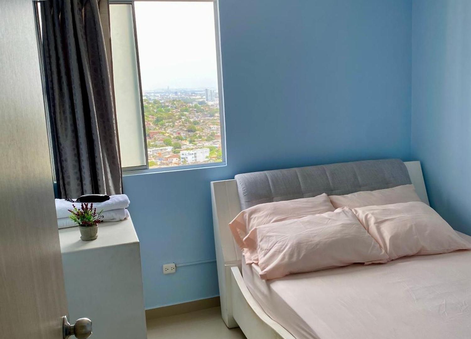 En Cartagena, Entero Y Amueblado Apartamento *